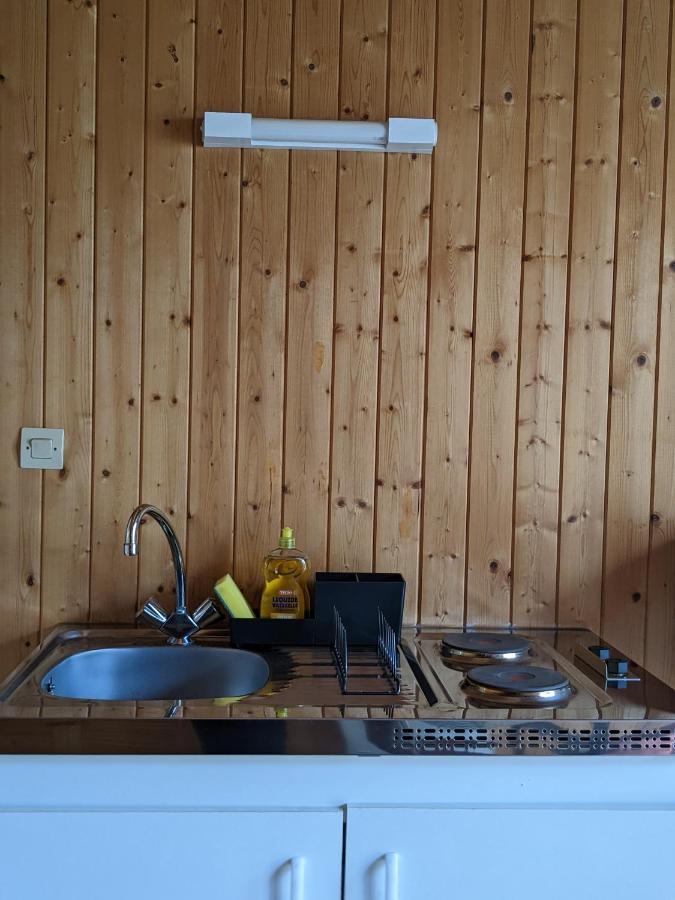 Au Petit Chalet D'Illiers Combray - Salle D'Eau Uniquement Exterior foto