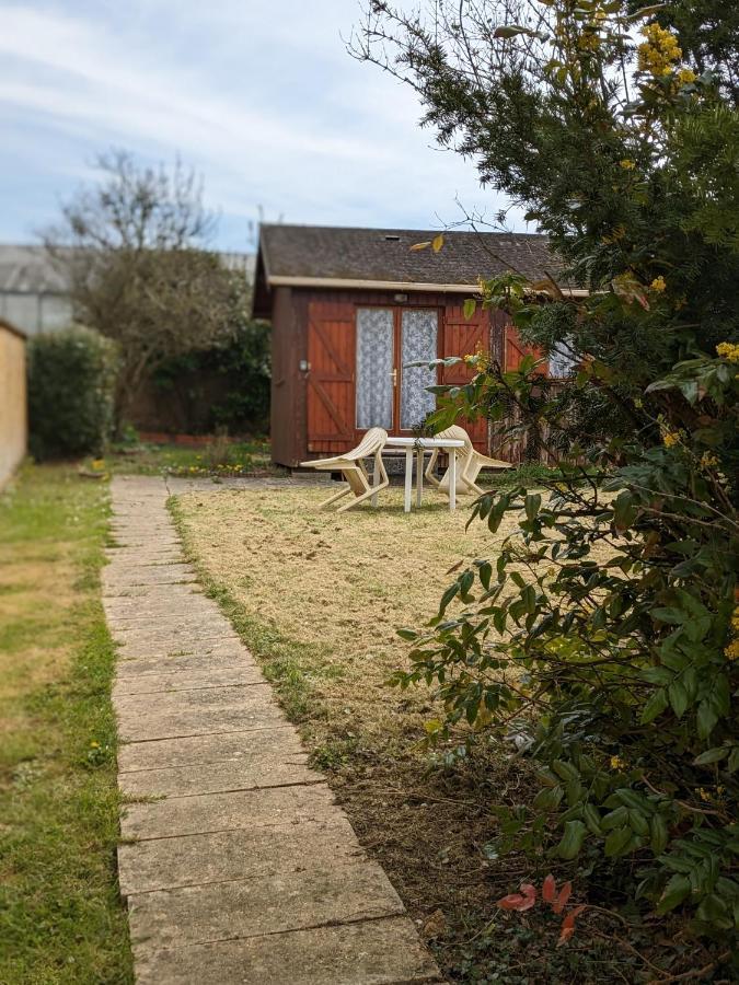 Au Petit Chalet D'Illiers Combray - Salle D'Eau Uniquement Exterior foto